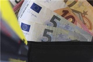 Επιδόματα: Ποια πληρώνονται αυτή την εβδομάδα