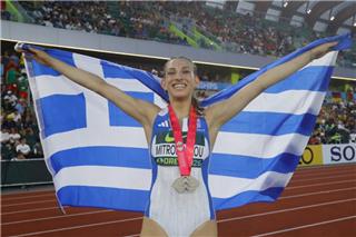 Η Έβελυν Μητροπούλου έγραψε ιστορία με ασημένιο μετάλλιο στο Παγκόσμιο Κ20