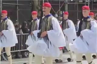 Στα γαλανόλευκα η Νέα Υόρκη – Μεγαλειώδης παρέλαση της ομογένειας