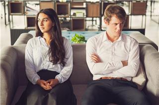 Η κίνηση που θα σου δείξει αν ο/η συντροφός σας είναι ψυχοπαθής