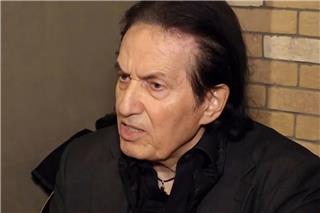 Έξαλλος ο Πασχάλης: «Κι αν βάφω τα μαλλιά μου, λογαριασμό θα σας δώσω; Αν δεν σας αρέσει, μην σας αρέσει»