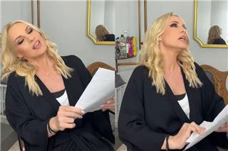 Η Πέγκυ Ζήνα «μεταμορφώθηκε» σε Αμαλία από το «Παρά Πέντε» και τραγούδησε το «Ματώνω»