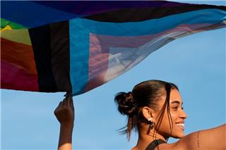 Επίσημα απόφαση στο Ευρωκοινοβούλιο: «Οι τρανς γυναίκες, είναι γυναίκες»