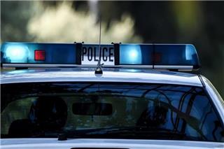 Έδειραν και μαχαίρωσαν 19χρονο στην Γλυφάδα για να του κλέψουν το κινητό, πώς τον κατέβασαν από το σπίτι του