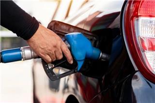 Ράλι τιμών στα καύσιμα: Στα 2 ευρώ η αμόλυβδη μέχρι τα τέλη της εβδομάδας