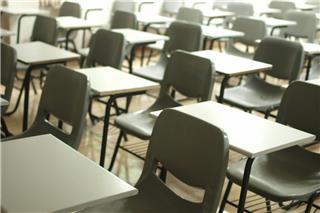 Πρόστιμα και συλλήψεις σε 6 εκπαιδευτήρια που εξαπατούσαν πελάτες με μαϊμού πτυχία