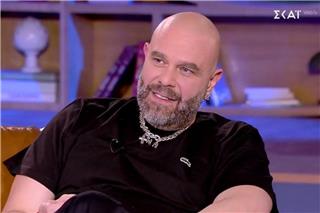 Μιχάλης Κουινέλης: Δούλευα σε γραφείο τελετών - Έκλαιγα πιο πολύ από τους συγγενείς