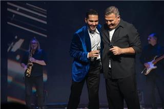 Αντώνης Ρέμος: Πρόβλημα υγείας τον κρατάει εκτός πίστας – «Με έχει καταβάλει αρκετά»