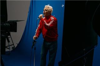 Ο Ρόμπι Γουίλιαμς σπάει το ρεκόρ των Beatles στα βρετανικά charts