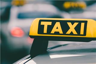 Κινηματογραφική ληστεία στο Περιστέρι - Πήραν τα χρήματα και έφυγαν με... ταξί