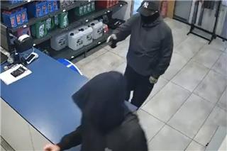 Πώς δρούσε η συμμορία που λήστευε βενζινάδικα και μίνι μάρκετ