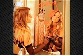 Σίντνεϊ Σουίνι: «Έρχομαι για εσάς» - Το σeξι teaser με τα εσώρουχα