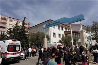 Τουρκία: Με 5 όπλα έσπειρε τον θάvατo στο σχολείο ο 15χρονος δράστης