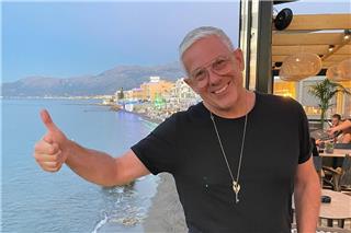 «Τα κάνετε κάφρους και κτήνη χωρίς ενσυναίσθηση»: Ο Τάσος Δούσης...δικάζει