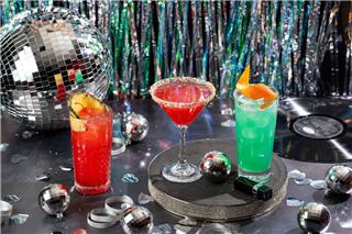 Friday Night Fever στα TGI FRIDAYS™