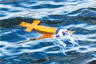 Θεοφάνια ή Θεοφάνεια; - Τι απαντά ο Γεώργιος Μπαμπινιώτης