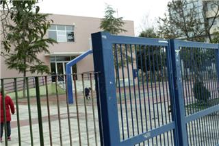 Θεσσαλονίκη: 17χρονος ξυλοκόπησε 13χρονο μέσα σε σχολείο – Στο νοσοκομείο ο μαθητής