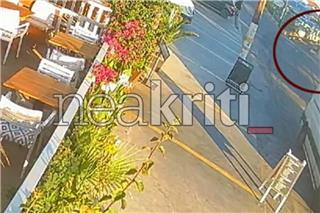 Kάμερα ασφαλείας στη Χερσόνησο: Δείτε τι έγινε με το αυτοκίνητο που «πέταξε» στον αέρα