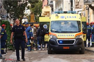 Τραγικός επίλογος στην κατάρρευση του κτηρίου στην Πλάκα, νεκροί και οι έξι αγνοούμενοι, εντοπίστηκαν οι δύο τελευταίες σοροί
