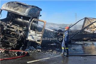 Νεκρός οδηγός στη ΠΑΘΕ: Σύγκρουση δύο φορτηγών στο Μαρτίνο - Κλειστή η εθνική και στα δύο ρεύματα