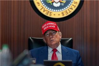 «Discombobulator»: Ο Τραμπ λέει ότι χρησιμοποιήθηκε μυστικό όπλο για τη σύλληψη Μαδούρο