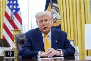 Τραμπ: 100% θα επιβάλλω δασμούς σε ευρωπαϊκές χώρες αν δεν δεχθούν τον έλεγχο της Γροιλανδίας