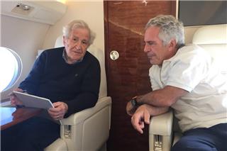 «Κάναμε σοβαρό λάθος»: Η σύζυγος του Νόαμ Τσόμσκι απολογείται για τις επαφές με τον Έπσταϊν