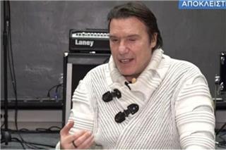 Στράτος Τζώρτζογλου: Είμαι ελεύθερος και ανοιχτός στο να ερωτευτώ