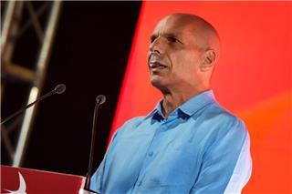 Αστυνομία στο σπίτι του Βαρουφάκη και προκαταρκτική εξέταση