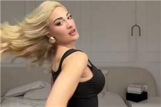 Το νέο βίντεο της Τούνη με τα «επιτεύγματά» της προκαλεί αντιδράσεις - «Έτσι νιώθω που έχω καταφέρει όλα αυτά στα 32 μου»