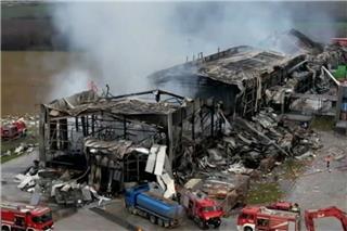 Εργοστάσιο «Βιολάντα»: Συγκλονιστικές μαρτυρίες από εργαζόμενους που σώθηκαν – «Η κόρη μου είναι σε σοκ»