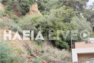 Βράχος 40 τόνων κρέμεται πάνω από σπίτια στο Κατάκολο: Τον συγκρατεί μια ελιά