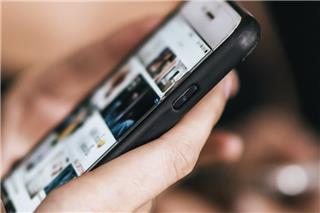 «Να μάθουμε τι συνέβη» – Πέντε οικογένειες μηνύουν το TikTok για τους θανάτους των παιδιών τους