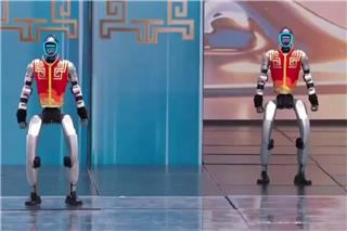 Εντυπωσιακό gala κινεζικής πρωτοχρονιάς - Ανθρωποειδή ρομπότ χορεύουν και κάνουν… κουνγκ φου - Βίντεο