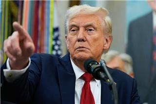 Τραμπ στους Ιρανούς: «Έρχεται βοήθεια – Οι δολοφόνοι και οι βασανιστές σας θα το πληρώσουν ακριβά»