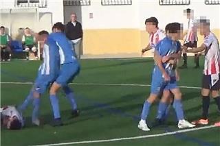 Ισπανία: Εικόνες ντροπής σε αγώνα ακαδημιών, ξύλο μεταξύ των παικτών και εισβολή στο γήπεδο από τις μητέρες τους