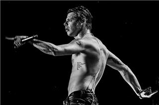 Γιατί οι ροκάδες αντιπαθούν τον Yungblud και γιατί έχουν άδικο;