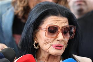 Ζωζώ Σαπουντζάκη: Παραμένει στο νοσοκομείο - Τα νεότερα για την υγεία της