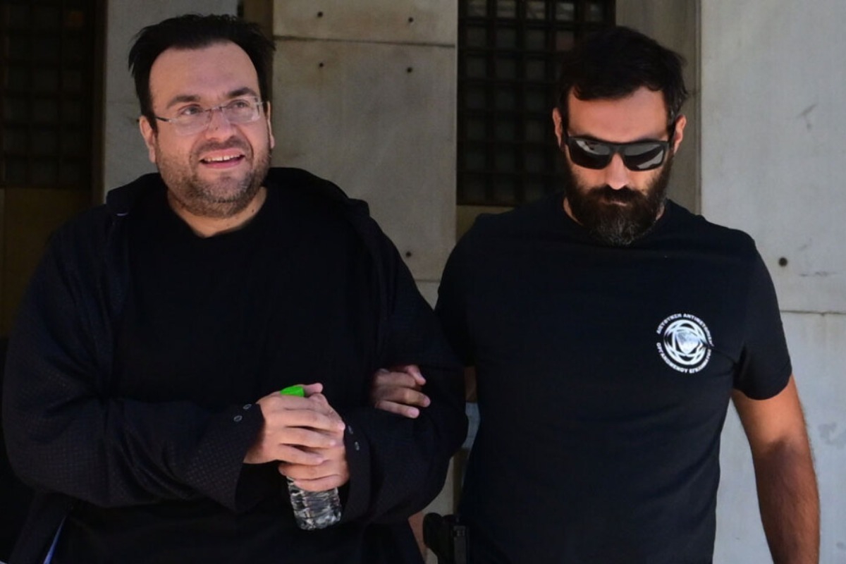 Προφυλακιστέοι ο Φίλιππος Καμπούρης και η σύζυγός του για την απάτη στον e‑ΕΦΚΑ