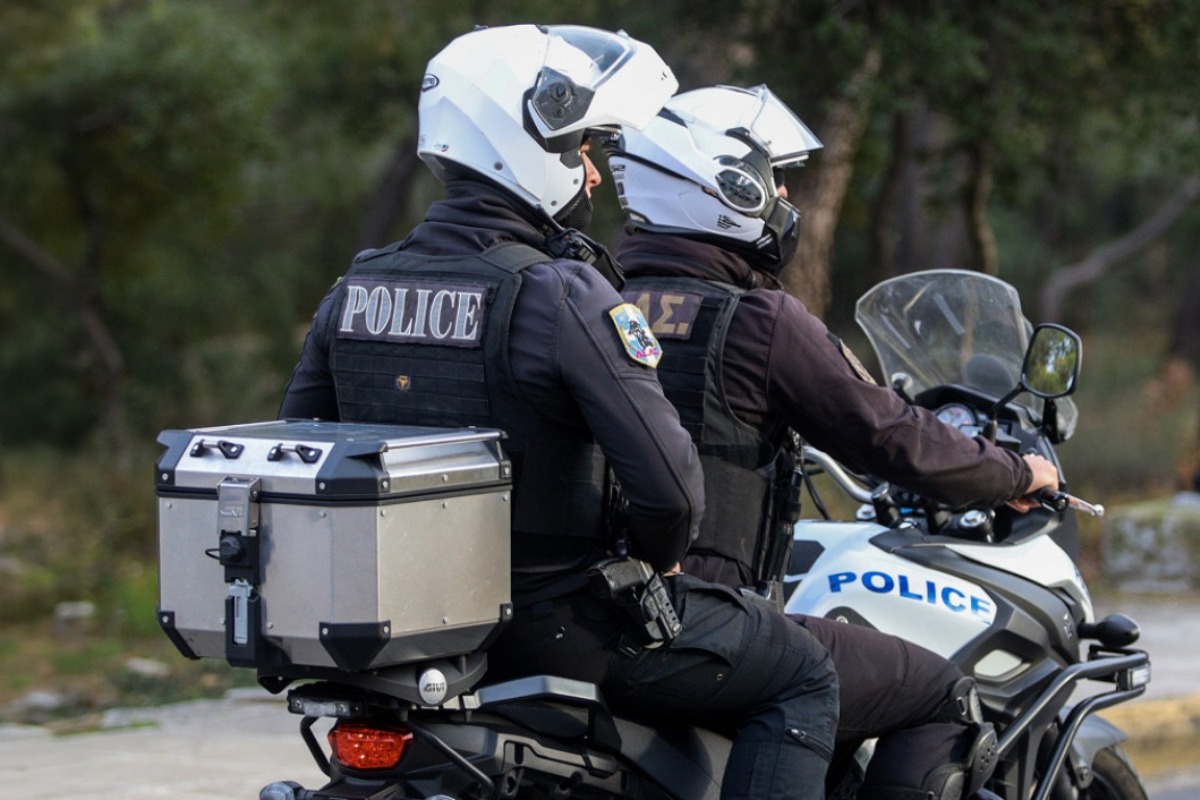 Επίθεση 80 Ρομά σε αστυνομικούς στα Ανω Λιόσια, τραυματίστηκε άνδρας της ΔΙΑΣ από δάγκωμα και πέτρες