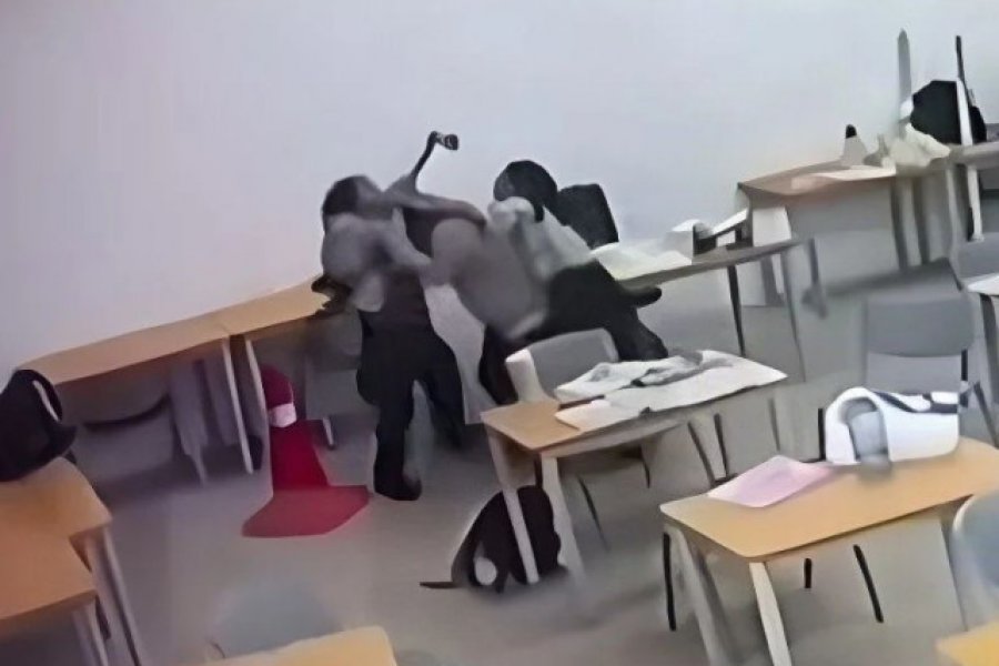 Μαλαισία: 16χρονος μπήκε σε τάξη με τσεκούρι και έκανε live μετάδοση την επίθεση σε καθηγήτρια