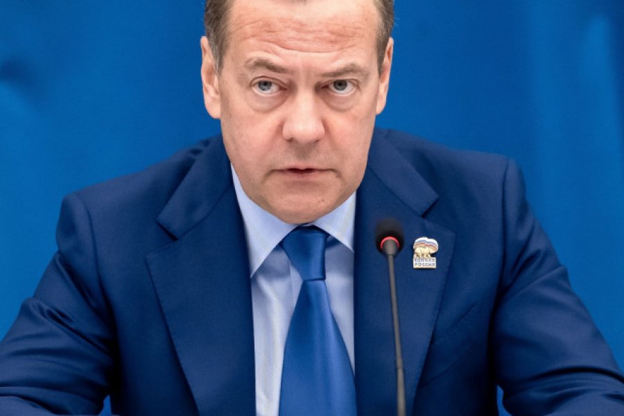 Μεντβέντεφ: «Τα ευρωπαϊκά καθάρματα καταλαβαίνουν μόνο την ωμή βία»
