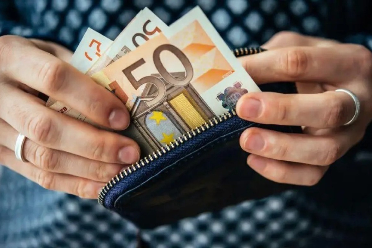 ΑΜΚΑ: Πώς επηρεάζει τον καθαρό μισθό, ποιοι κερδίζουν