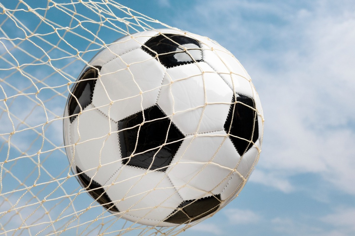 Δεν είναι στραβή η φωτογραφία, το γήπεδο είναι στραβό: Το πιο extreme που είδατε ποτέ