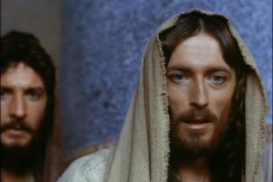 Ιησούς από τη Ναζαρέτ: Τα μυστικά πίσω από το τηλεοπτικό «τελετουργικό» που σημάδεψε τις Μεγάλες Εβδομάδες μας