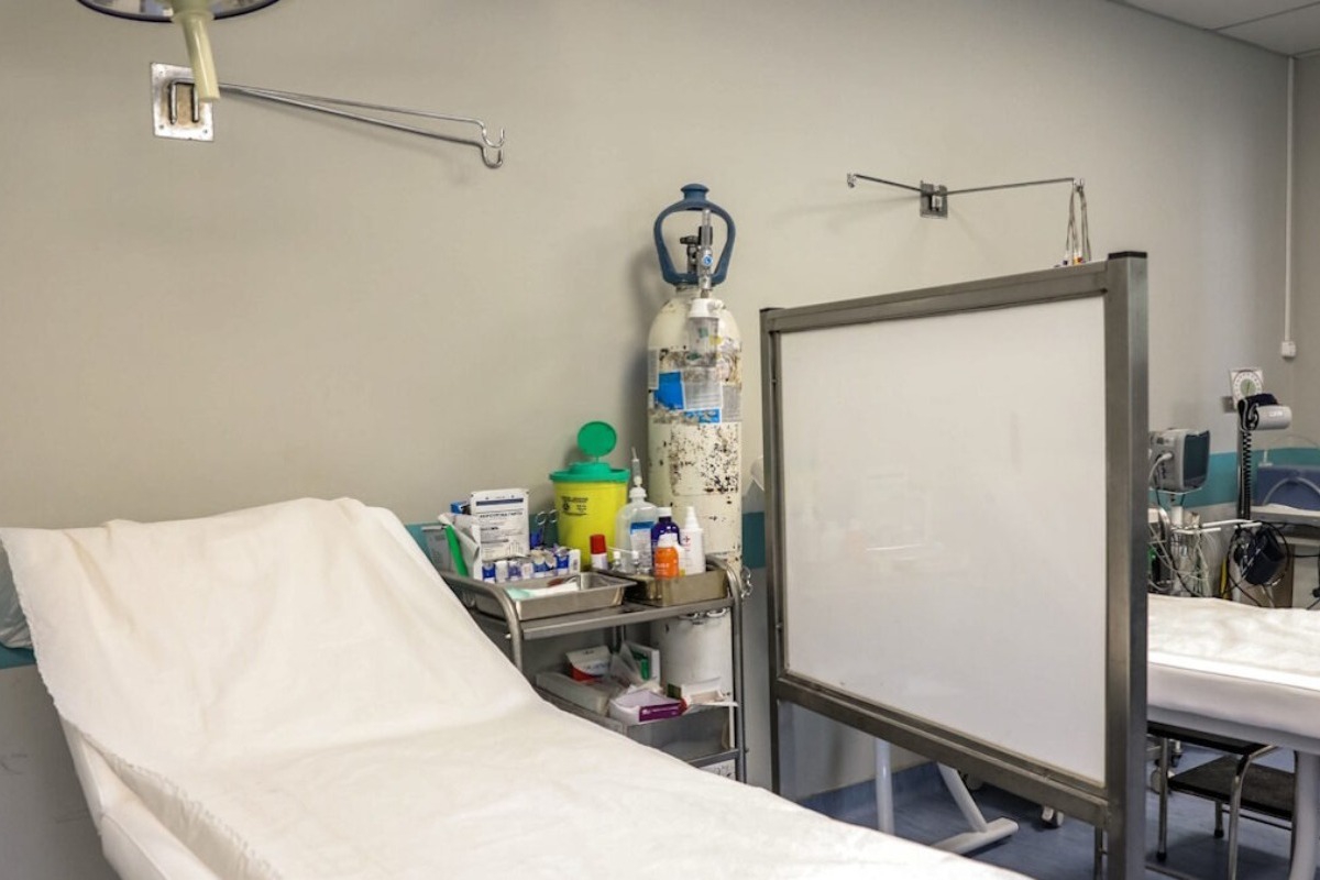 Βόλος: Με ιογενή μηνιγγίτιδα μαθητής δημοτικού – Νοσηλεύεται στο νοσοκομείο