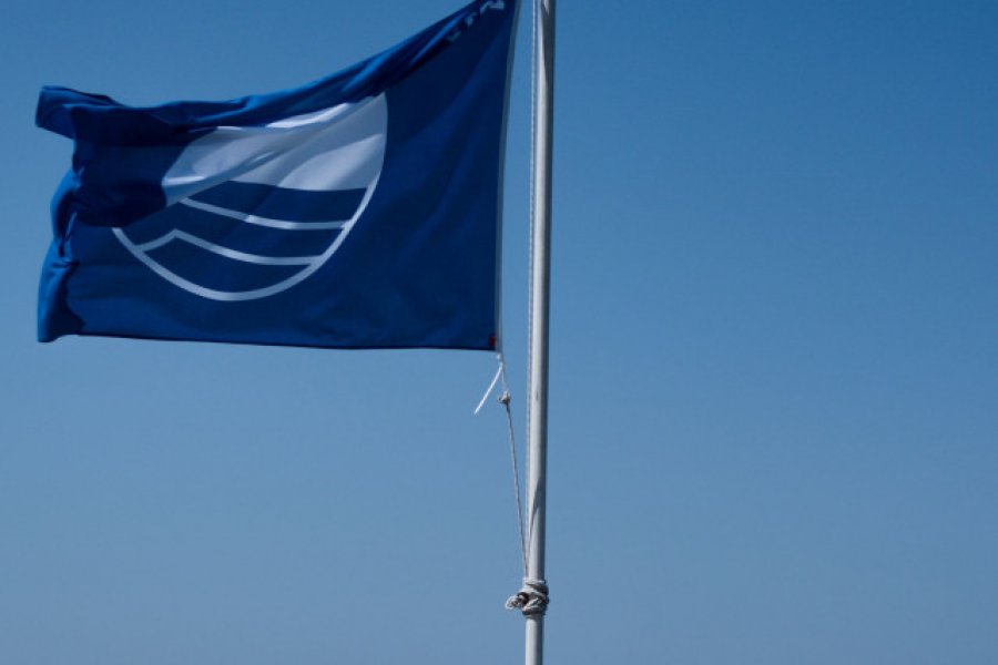 Οι 9 παραλίες που έχασαν τη Γαλάζια Σημαία – Οι λόγοι