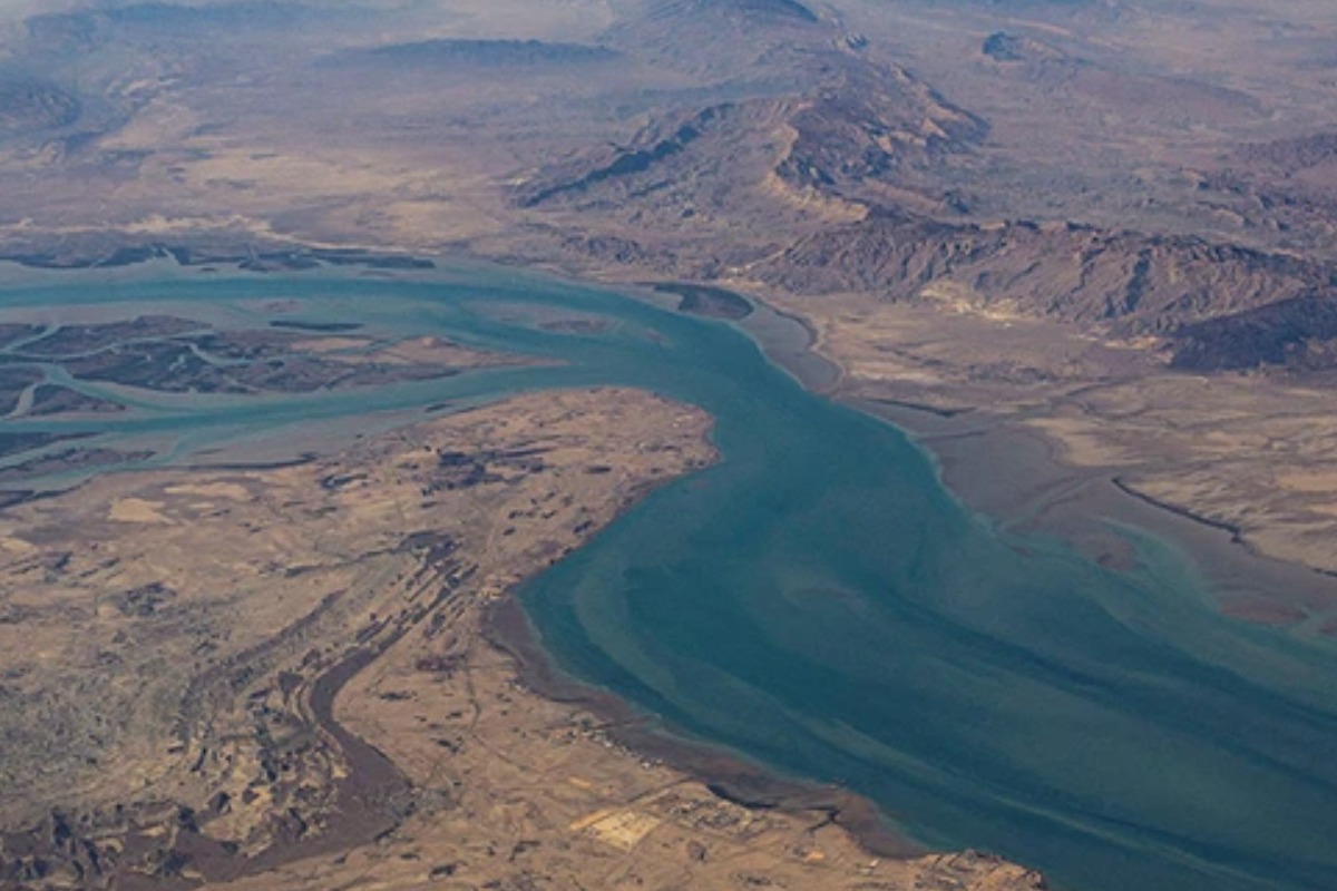 Ιράν: Ανοίγει τα Στενά του Ορμούζ για όσο διαρκεί η εκεχειρία Ισραήλ ‑ Λιβάνου