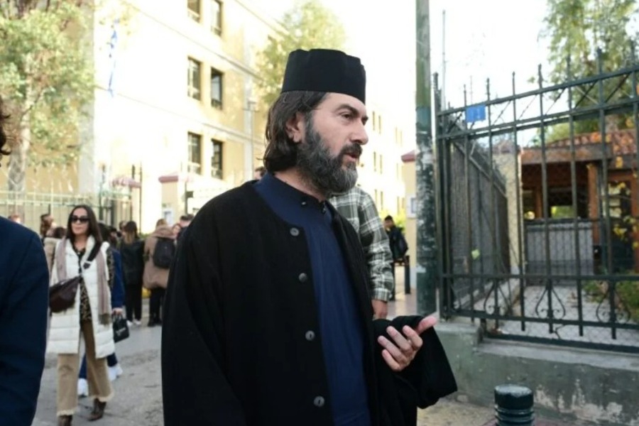 Πατέρας Αντώνιος: Την καταδίκη του ζητά η εισαγγελέας στη δίκη για την «Κιβωτό»