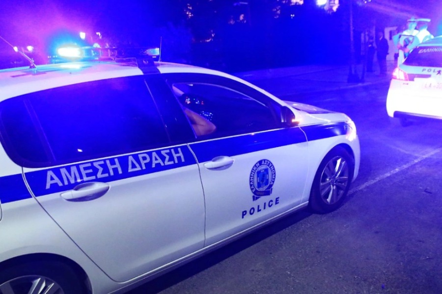 Συνελήφθη ο άνδρας που απειλούσε ότι έχει εκρηκτικά έξω από τη ΓΑΔΑ